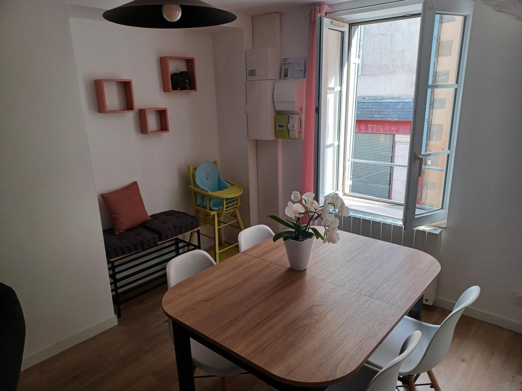 ErnéeDuplex Cosy Et Douilletアパートメント エクステリア 写真